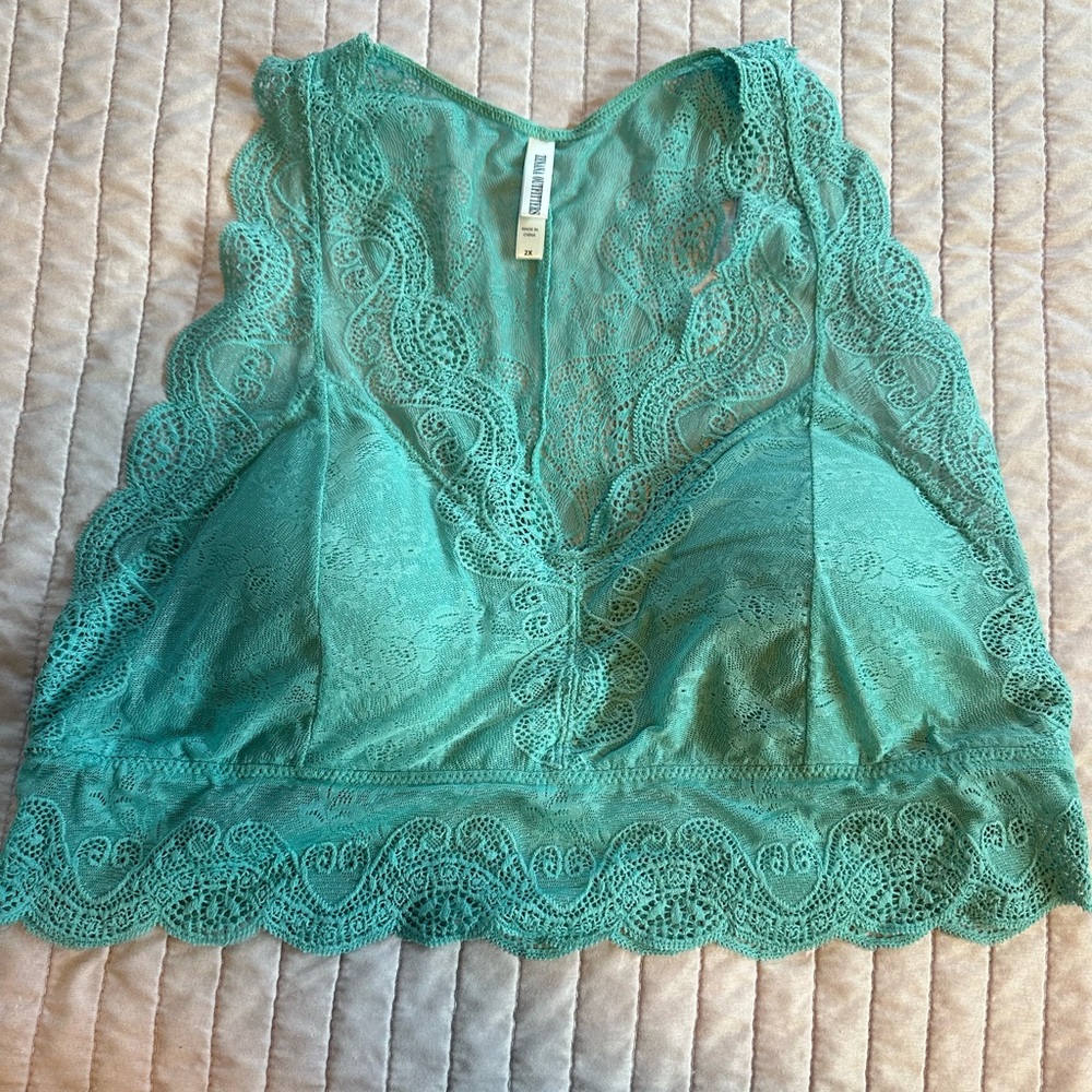 Zenana Outfitters Racer Back Lace Bralette